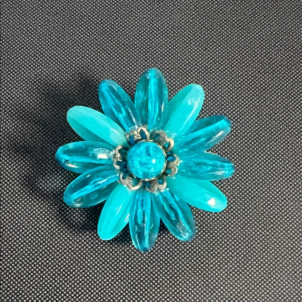 Elegant Blue Floral Brooch